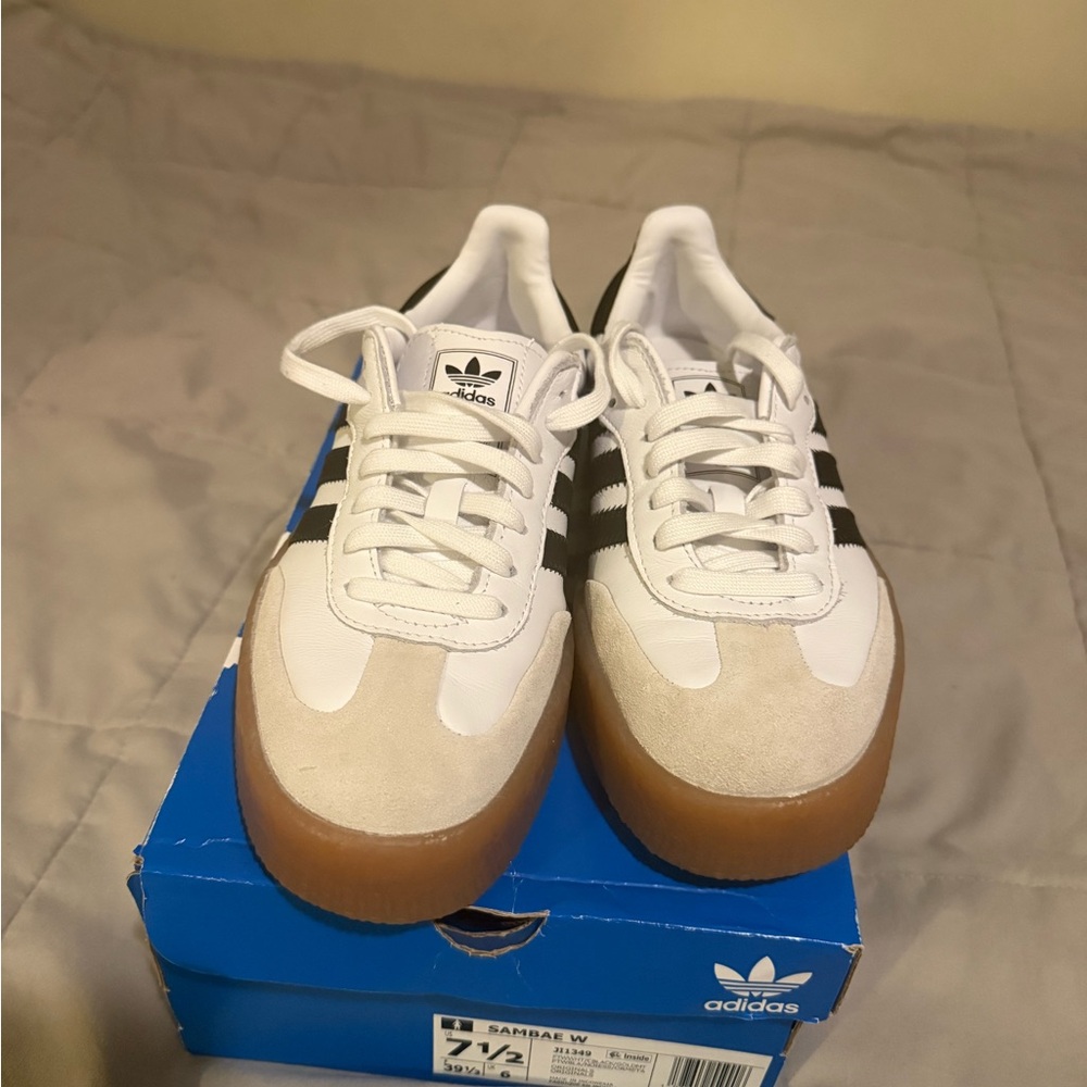 Adidas Samba White Black Gum Sole Sneakers - Picture 2 of 7